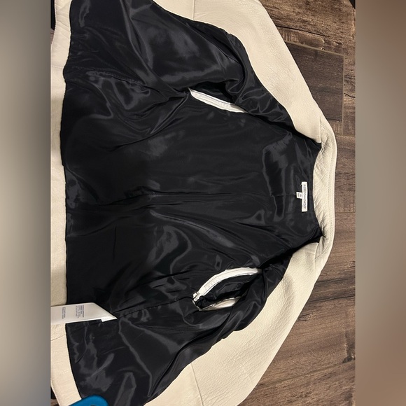 Rebecca Minkoff Ivory and black Leather jacket with detachable sleeves - Picture 7 of 7